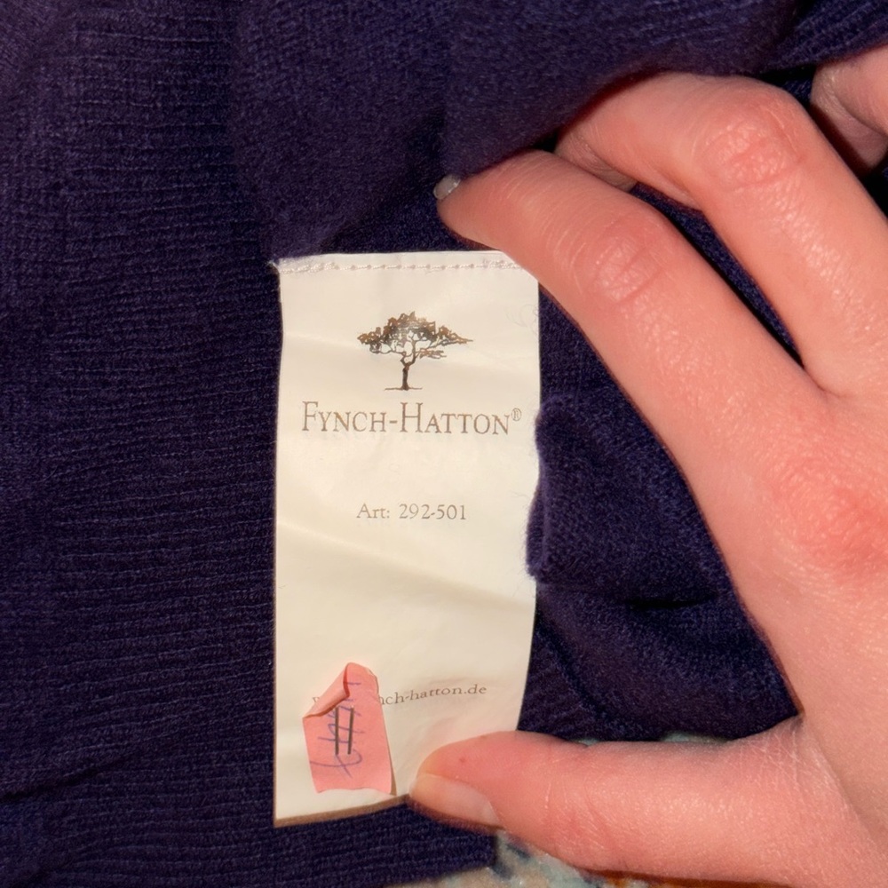 Men's Purple 100% Cashmere Sweater - Picture 6 of 6